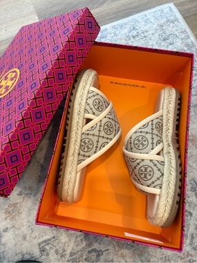 Tory Burch Beige Canvas Logo Espadrille Slides